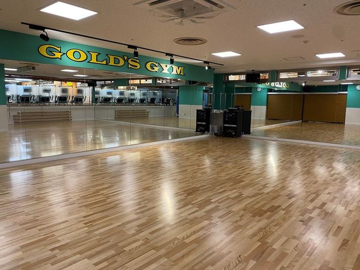 スタジオ - ゴールドジム新所沢埼玉店