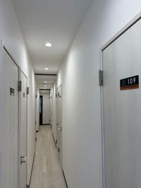 個室2人収容可・ZOOM会議やリモートでも使える会議室！コピー機あり - 東小岩ZKYビル