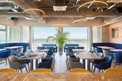 AWAKE3F店内 - AWAKE -Dining & Lifestyle Shop- AWEKE Dining & Lifestyle Shopの室内の写真