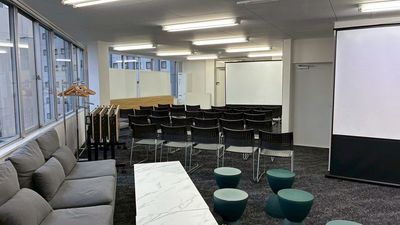 フィエスタ新大阪の室内の写真