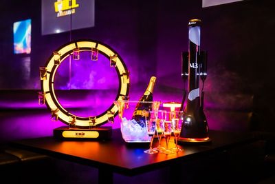 バーエルフ金沢 音響、照明、モニター、カラオケ等充実したイベントレンタルスペースの室内の写真