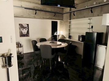 Luxury Sweet 2F LuxurySweet2F パーティや記念日は特別なSweetでの室内の写真