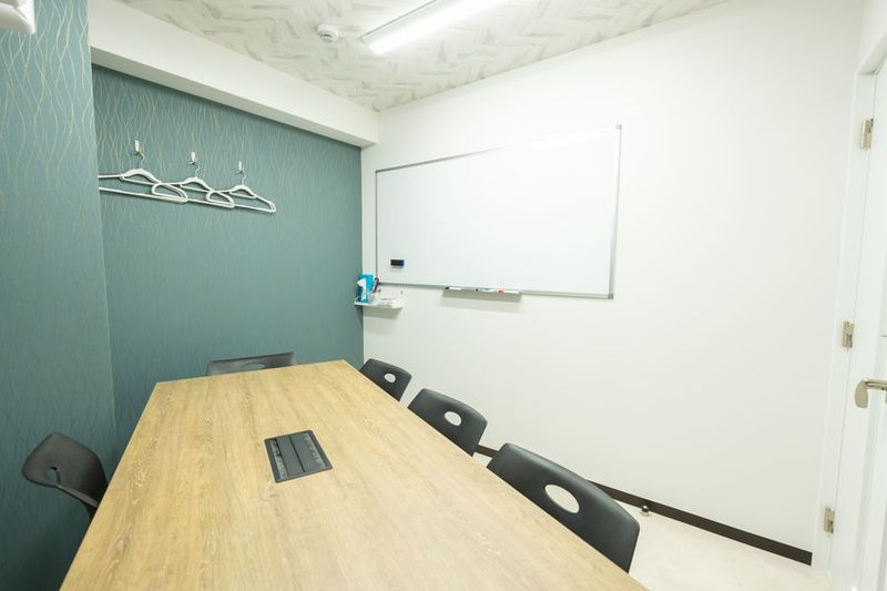 6名用会議室【山】 - いいオフィス三ノ宮駅前 by Yokoyama