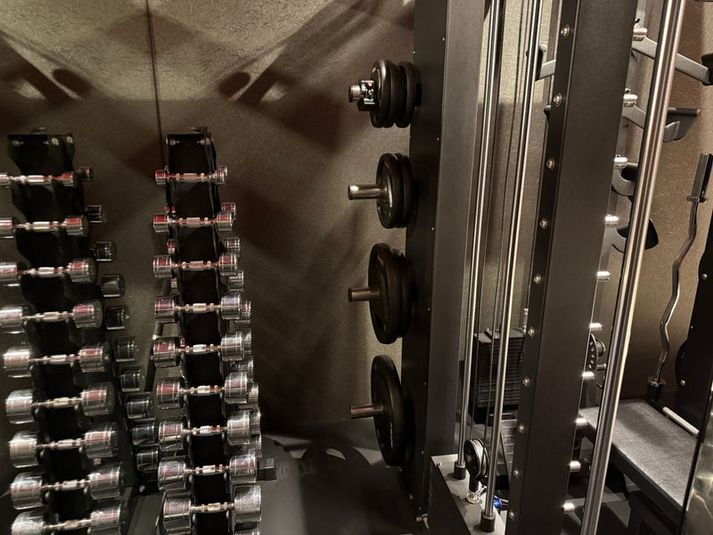 レンタルジム｜岡山県倉敷市｜倉敷駅徒歩５分。プライベートジム - パーソナルジムNIM倉敷駅前店