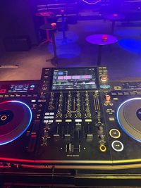 バーエルフ金沢 音響、照明、モニター、カラオケ等充実したイベントレンタルスペースの設備の写真