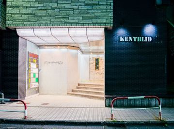 バーエルフ金沢 音響、照明、モニター、カラオケ等充実したイベントレンタルスペースの室内の写真