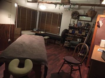 L.C.d.B リラクゼーション、施術、その他セッションの室内の写真