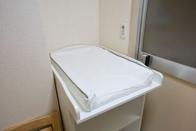 設備も充実✨ - Moff room《名古屋店》 ＼NEW OPEN🎊／1〜18名様用ママ会向けスペース🧸の室内の写真