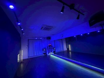 GALAXYダンススタジオ イベントスペースの室内の写真