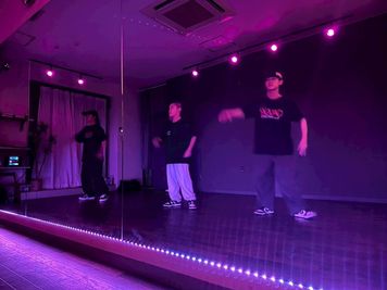 GALAXYダンススタジオ イベントスペースの室内の写真