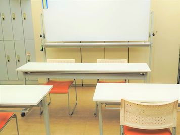 海老名駅5分！★個室★折り畳机でレイアト自由！会議・面接・研修・自習・集会・作業 - イオンカルチャークラブ　海老名店