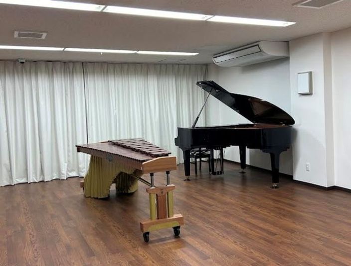 地下1階30畳♪ [プチ・サロン] 中野区新井薬師前駅徒歩8分！ - 音楽スタジオ Keys&Reeds 