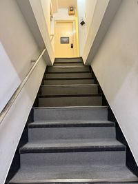 スタジオ入り口が見えます - Studio Relier 自由が丘店の入口の写真