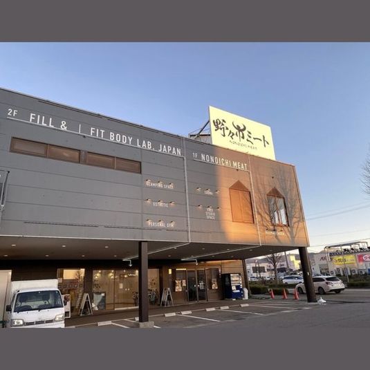 エステベッドあり(昇降可)完全個室/3.3坪/空調あり/サロン用 - FILL& フィルアンド