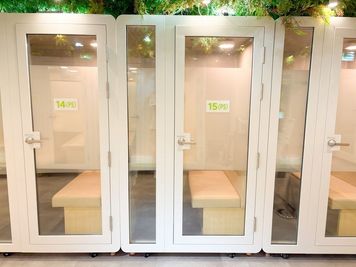 FEEEP 恵比寿西口店 FEEEP恵比寿西口店｜定員 1名完全個室｜部屋番号16(PS)の室内の写真