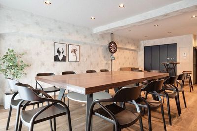 ミリオンPlay新大阪 イベントスペース、ワーキングスペースの室内の写真