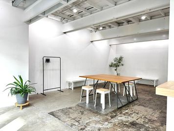 入り口から - FukagawaGarage Fukagawa Garage（深川ガレージ）の入口の写真