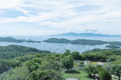 窓からは、瀬戸内海を一望できます。 - 岡山いこいの村 【岡山いこいの村｜タンチョウ】のその他の写真