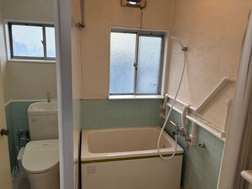 バス・トイレ - まどかリビングビル2階　２０２ バス・トイレ付レンタルスペースの室内の写真