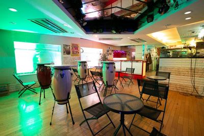 バー・カウンター完備 - カフェ・ルンビータの設備の写真