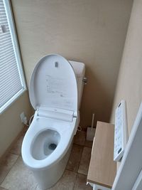 ３階ににトイレがあります
（ウォシュッレト有） - MADOビル2階 レンタルサロンのその他の写真