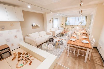 【NEW OPEN🌸】フレンチカントリーな癒し空間🕊ママ会・女子会｜広々60㎡｜キッズスペース🍼神田駅4分（11名様〜） - milk party and studio 神田店