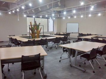 定禅寺ヒルズ(定禅寺通り) 4階会議室の室内の写真