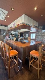 カウンター風景 - 水上亭 貸切!レンタルルーム飲食持込自由＆ゴミ捨てOK 豊橋駅近~20名の室内の写真