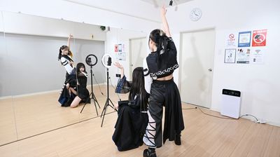 撮影用備品多数 - レンタルスタジオaile(エール) 【大阪主要駅徒歩圏内】格安でレッスンができるレンタルスタジオの室内の写真