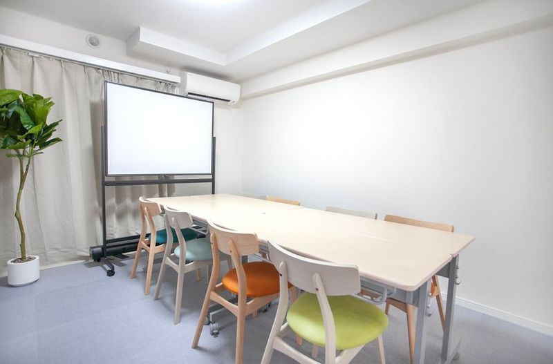 池袋FRIENDS会議室サンフラワー１　毎日清掃の会議室！　 - 池袋FRIENDS会議室サンフラワー１