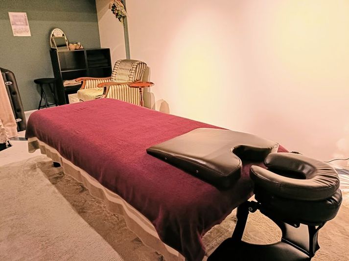 当サロンは3部屋ございます。部屋名②［Basic］ - レンタルサロン【癒し家】