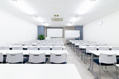 【北海道大学正門目の前！札幌駅徒歩3分！定員56名！】プロジェクター・高速WiFi全て無料！ふれあい貸し会議室 札幌No152 - ふれあい貸し会議室 札幌中屋