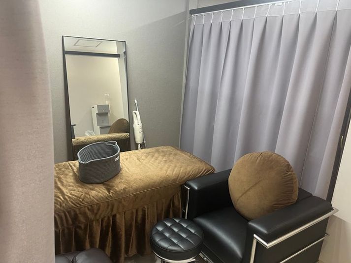 近鉄八尾駅徒歩1分 × 美容用途対応スペース - CELINA