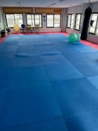 3階多目的スペースの予約はこちらから！【地域最強のレンタルスペースが誕生】格闘技、各種教室、ゲーム大会、撮影など、アイデア次第！ - 2階ジム+3階ルーム利用可※３階貸切は別途予約が必要