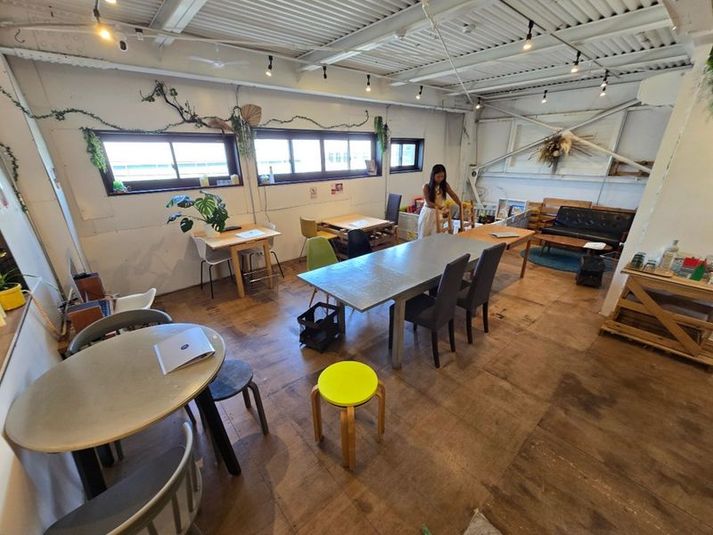 おしゃれで広々したドッグカフェを土日限定でレンタル可！ - 212coffee