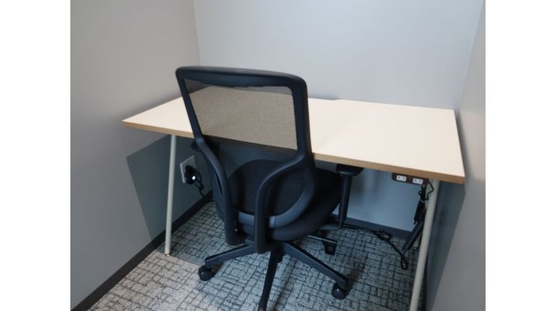 貸し会議室【Room11 - 1人部屋】 - chilink WORKSITE MINATOMIRAI