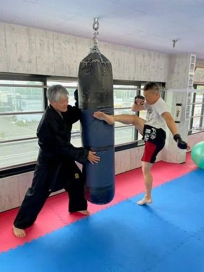 3階多目的スペース貸切予約の方はこちらから※2階は別途予約必要！ - 2階ジム+3階ルーム利用可※３階貸切は別途予約が必要