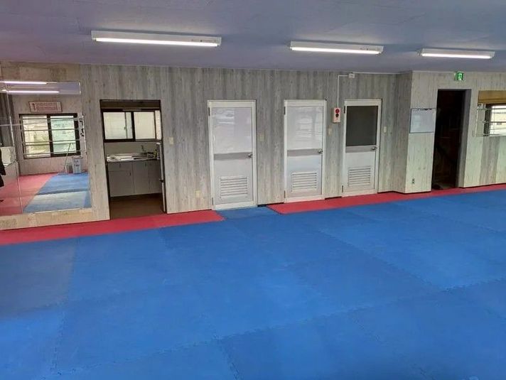 3階多目的スペース貸切予約の方はこちらから※2階は別途予約必要！ - 2階ジム+3階ルーム利用可※３階貸切は別途予約が必要