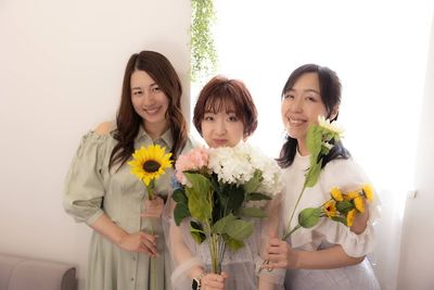 南と西の二面採光で一日中光溢れるホワイトルーム - スペースボン スペースボン　上前津 Gemini の室内の写真