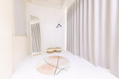 ハレルフォト 【大楠の日赤通り沿いにオープン！】使い易い白いスタジオの室内の写真
