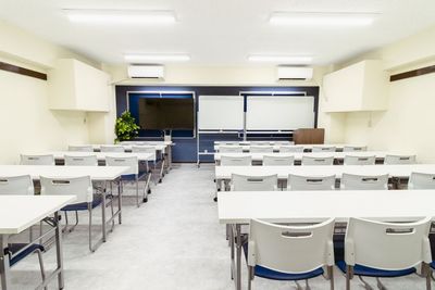 【秋葉原駅A3出口20秒!中央北口1分!定員45名】大型モニター・高速光回線!WiFi無料!ふれあい貸し会議室 秋葉原No153 - ふれあい貸し会議室 秋葉原ヤマリ