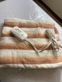 電気ブランケット（サイズ：約140×80cm)
（機能）温度調節、頭寒足熱配線、室温センサー - FROM NOW（フロムナウ）五反田 レンタルサロンの設備の写真