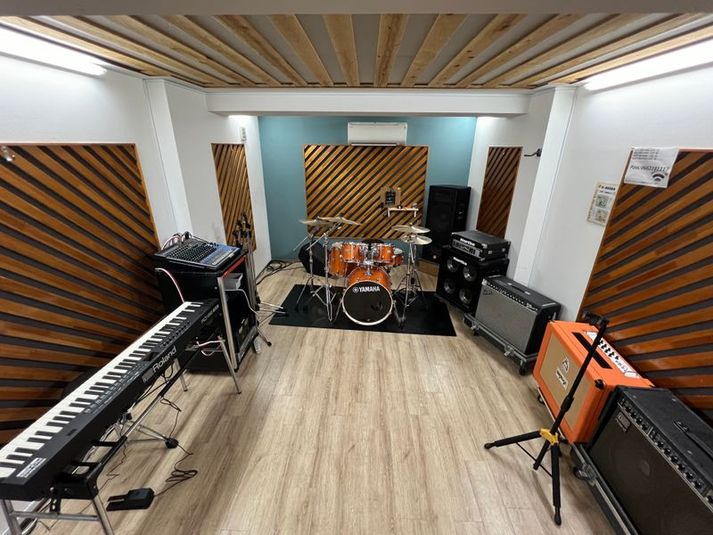 G Studio（バンド仕様　20㎡） - Tule music Lab. 音楽スタジオ　G Studio（バンド仕様　20㎡）の室内の写真