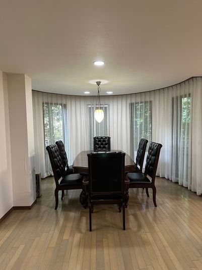 ミーティング　テーブル - 軽井沢ミーティング、お休み空間 軽井沢 SOHOの室内の写真