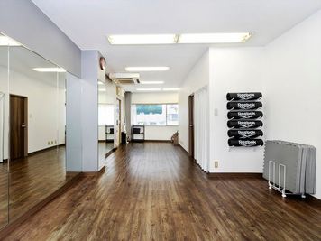 【麻布十番徒歩4分・六本木徒歩8分】24時間利用可/ヨガ・ダンス・撮影に最適/Wi-Fi・備品無料/衝撃吸収＆静音床のスタジオ - スタジオIrodori麻布十番