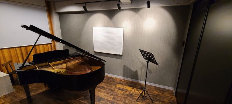レンタルピアノスタジオ - ワンワンワン音楽教室×学童保育