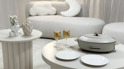 食べ物だけ用意すればおしゃれなパーティーができます✨
※Brunoは有料オプションです - サンフロリア渋谷 パーティースペースの室内の写真