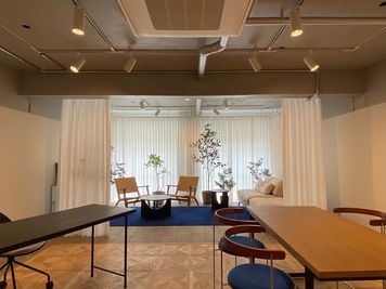 明るく開放感のあるスペース。 - スぺパ！井荻 スぺパ！Studio105の室内の写真