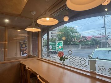 中のインテリアです！ - チャチャテンカフェ-暖かい雰囲気で過ごしてみませんか チャチャテンカフェー暖かいカフェの室内の写真