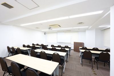 アットビジネスセンターサテライト品川・五反田 403号室（初期配置：スクール形式）の室内の写真